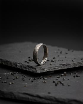 Preview: 5 mm Titanring mit facettiertem grauem Finish - Pulso Silver